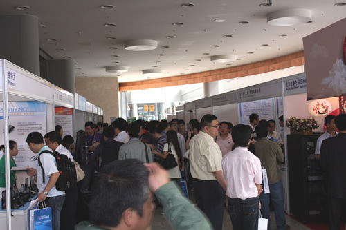 2010�Ї��������ļ���I(y��)ͨ�Ŵ��(hu��)չ�d